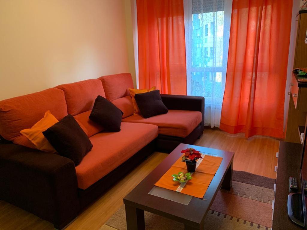 Apartamento Mota-2 Huca-Los Prados; Parking Y Wifi Gratis Oviedo Esterno foto
