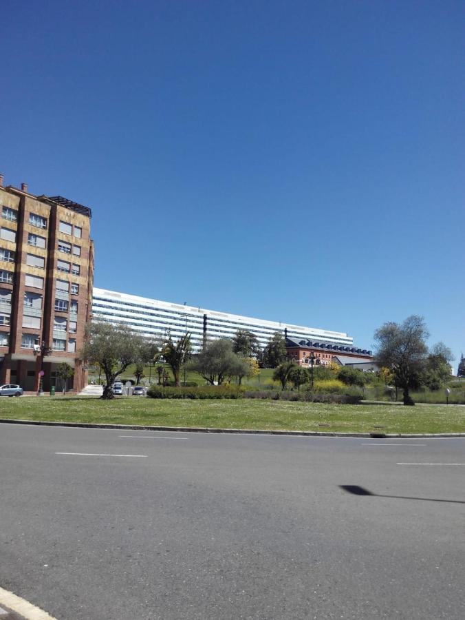 Apartamento Mota-2 Huca-Los Prados; Parking Y Wifi Gratis Oviedo Esterno foto